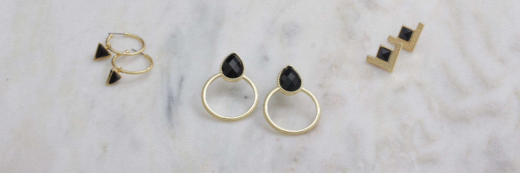 Boucles d'oreilles noires