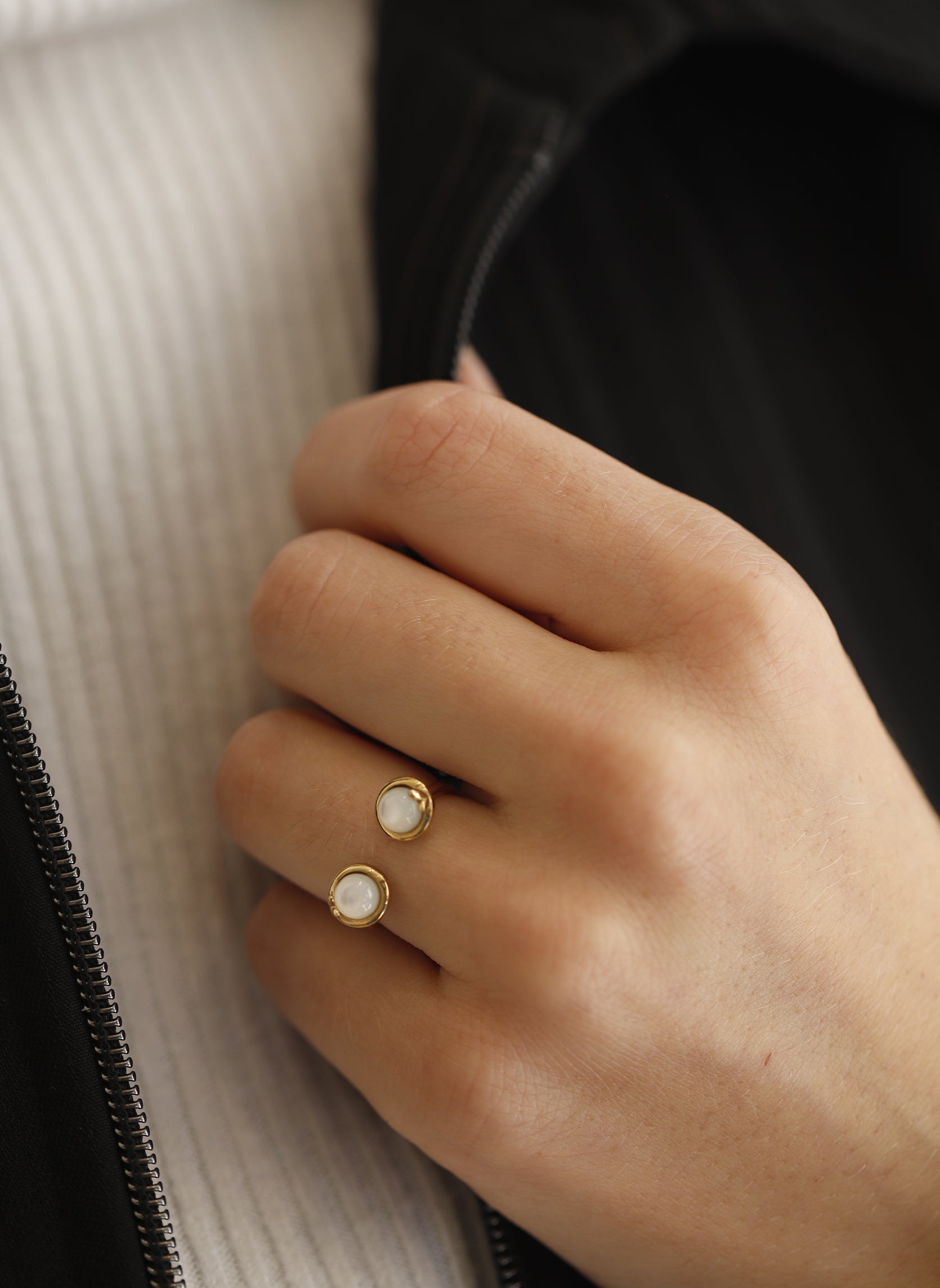 Thin ring Eloane