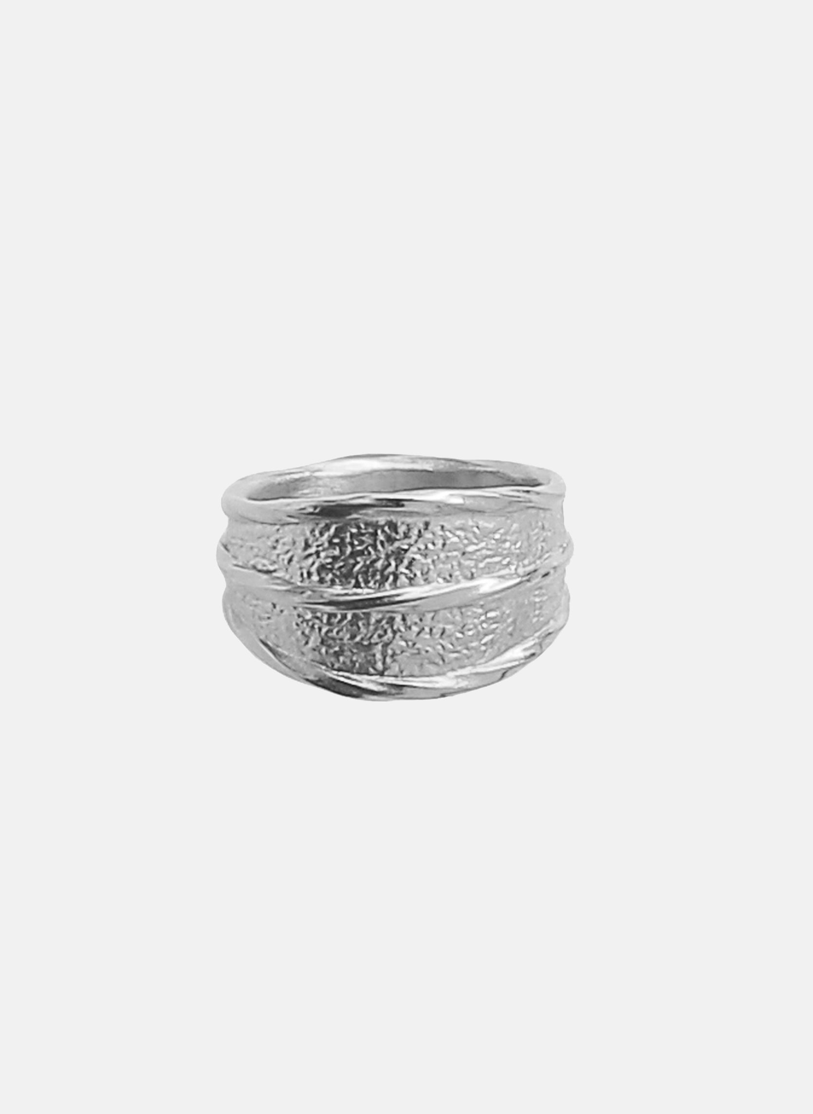 Large ring Oceane