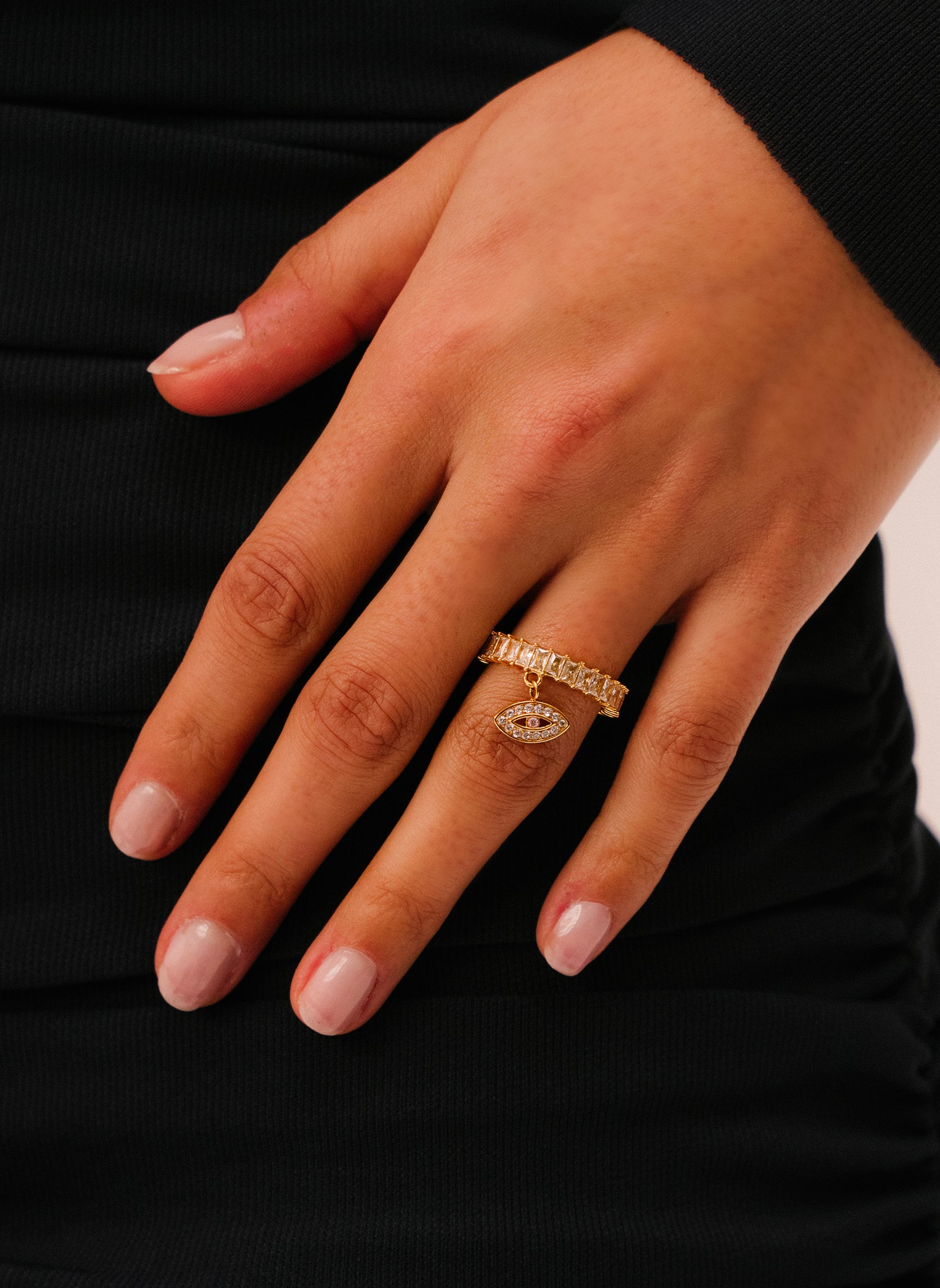 Thin ring Osiris